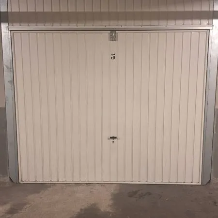 Location Garage/Box 14 m2