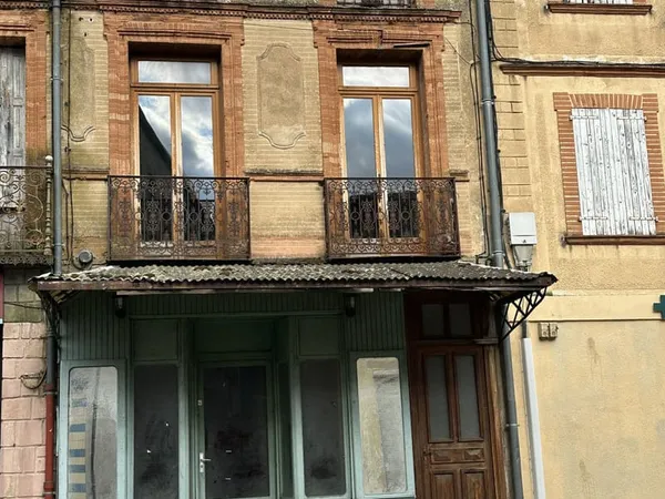 LOCAL COMMERCIAL ET APPARTEMENT INDEPENDANT