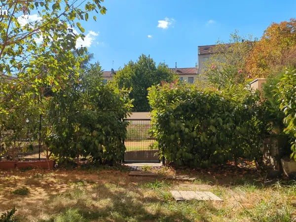 Location appartement T3 avec jardin