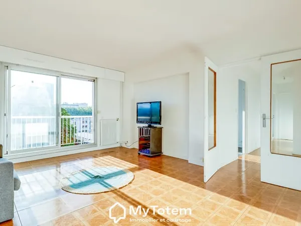T3 avec balcon, cave et box à Montrouge (92)