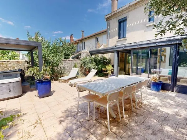 Maison 6 pièces 194 m²