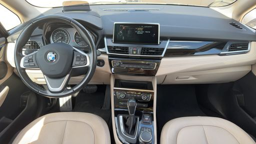 BMW Serie 2 Active Tourer 220i 192 Steptronic8 - Luxury – 2017 – 50313 km – Essence – Boîte Automatique — photo 55