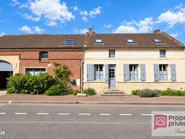 Maison 8 pièces 266 m²