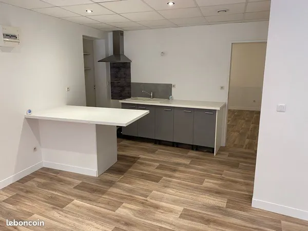 A louer appartement 50m2 rdc