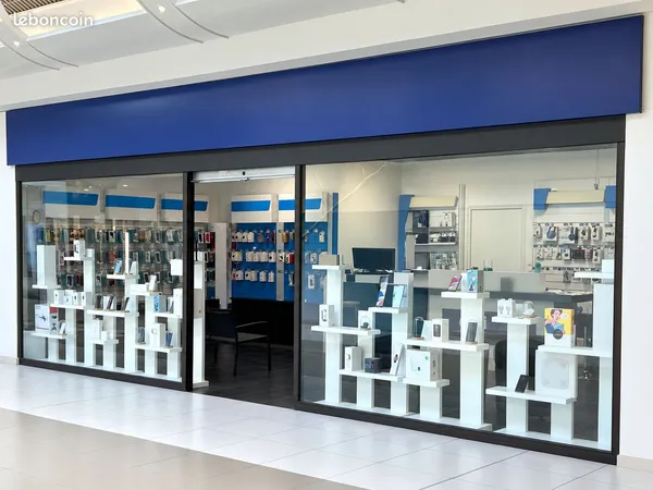 À LOUER - Cellule commerciale 72 m²