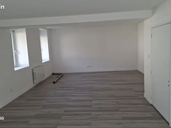 Loue maison entièrement rénovée de 90m2 Mingoval