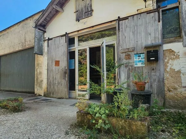 Local commercial avec habitation