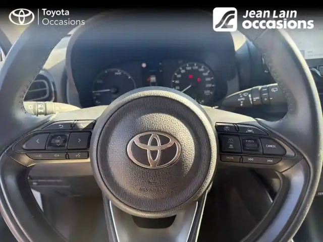 Toyota Yaris hybride 116h — photo 12