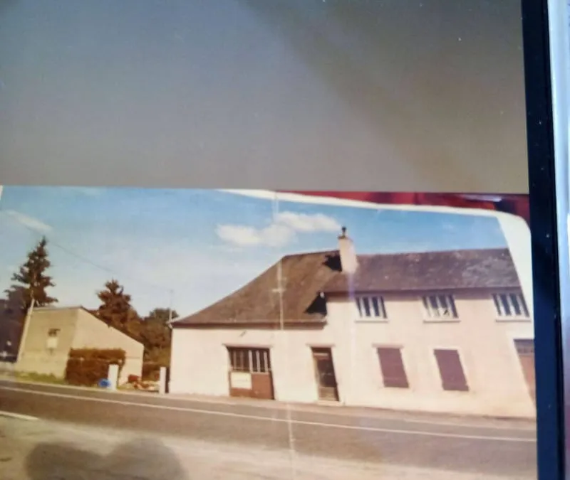Photo 1