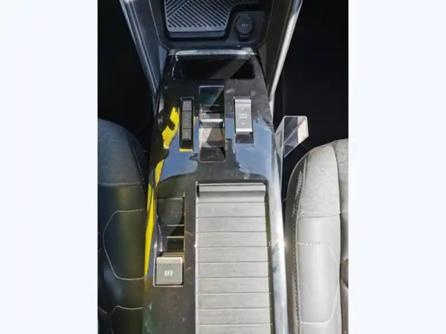 Citroën C4 shine 1.5 bluehdi 130 ch bva8 — photo 20