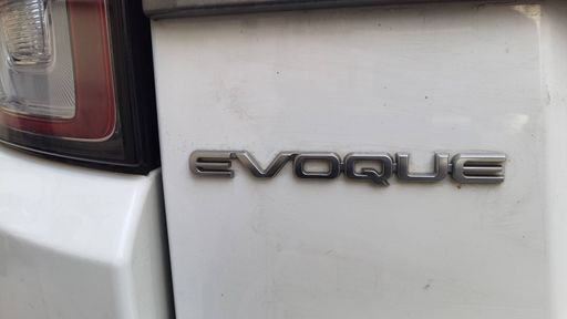 Land Rover Range Rover Evoque 2.0 TD4 180 AWD BVA9 - SE – 2016 – 101881 km – Diesel – Boîte Automatique