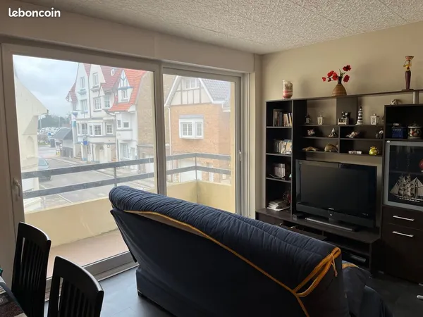 Superbe appartement T2 meublé avec balcon hors charges