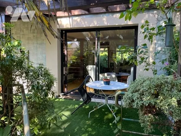 Maison 8 pièces 179 m²