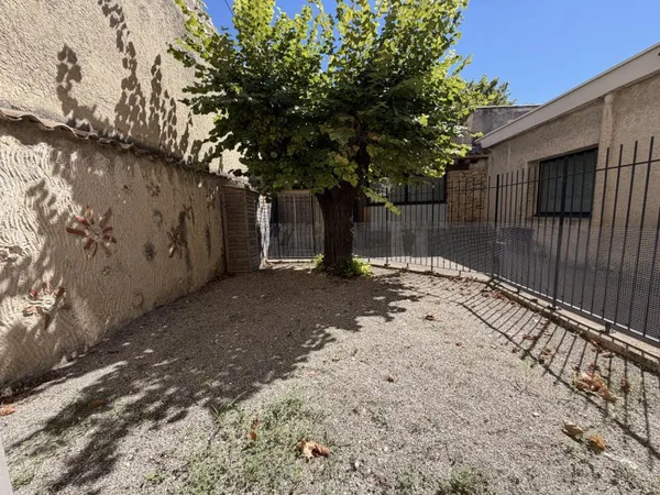 APPARTEMENT REZ DE CHAUSSÉE MONTEUX