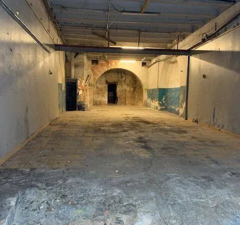 Local commercial 135 m²
