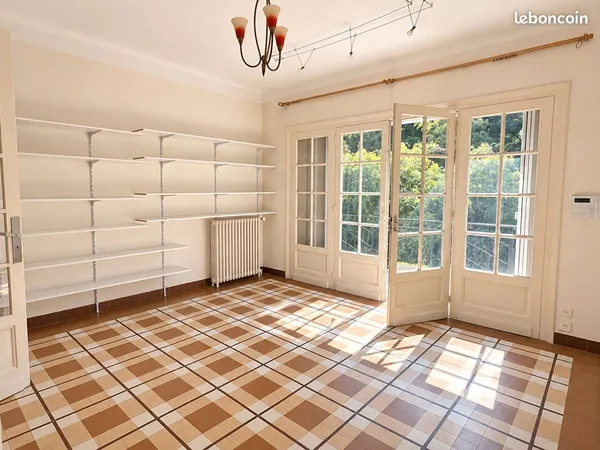 Pavillon 7 pièces 176 m²