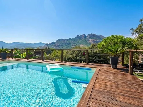 Maison de plain-pied 5 pièces 103 m²