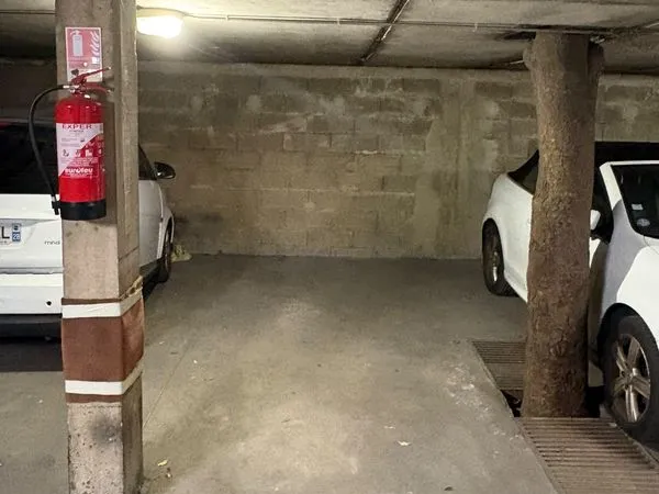 Location place parking deux-roues