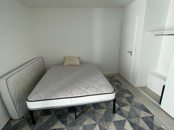 Chambre spacieuse en colocation