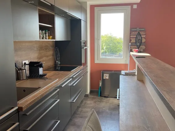 Spacieux appartement 105 m2  tout équipé