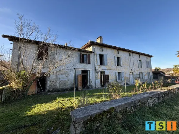 Maison 10 pièces 280 m²