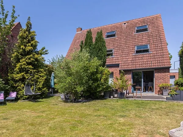 Maison 8 pièces 170 m²