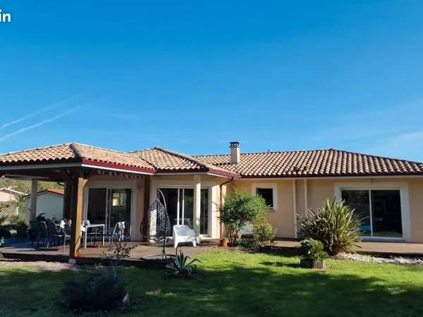 Maison 137 m² à Liposthey - Calme, nature et beaux volumes