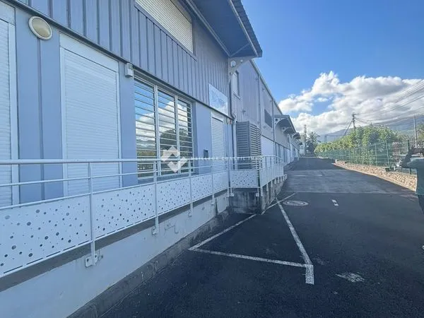 Local 2980 m² Saint-Paul