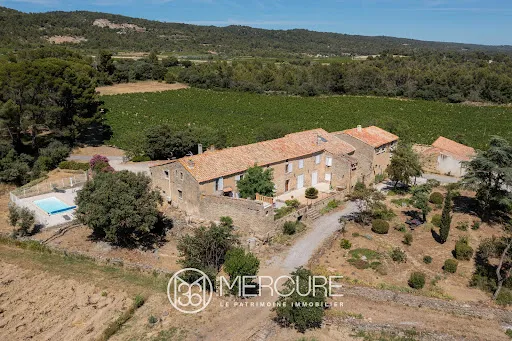 Propriété 20 pièces 441 m²