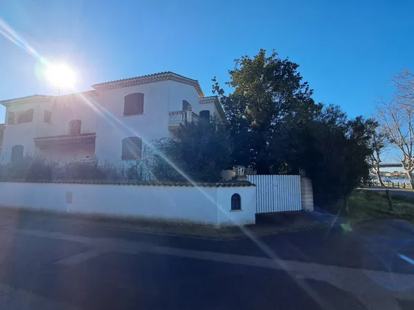 Maison 6 pièces 255 m²