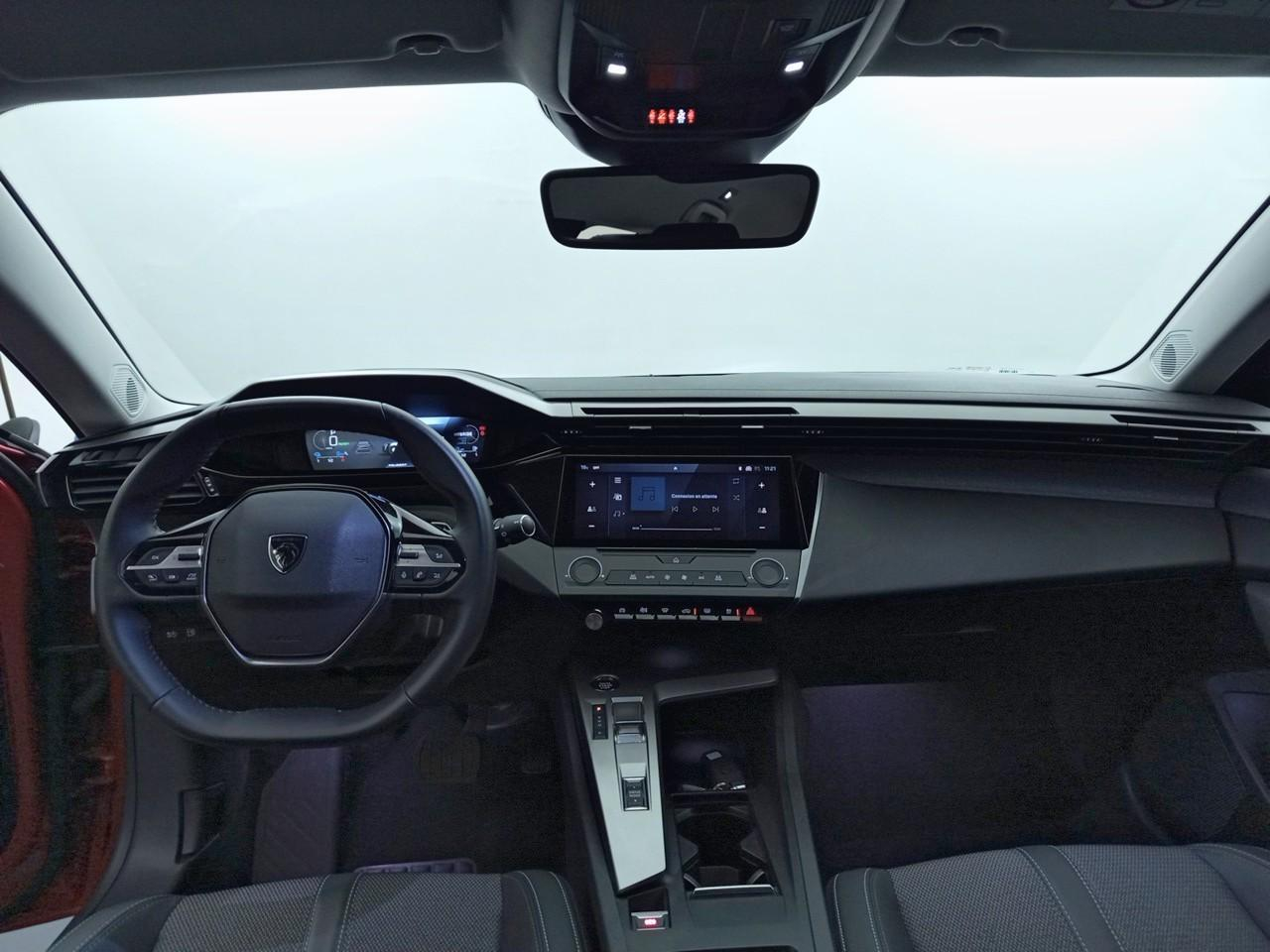 Peugeot 308 sw phev 180 e-eat8 allure — photo 12