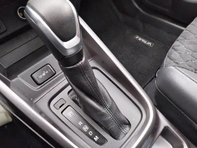 Suzuki Vitara 1.5 dualjet  hybrid auto — photo 45