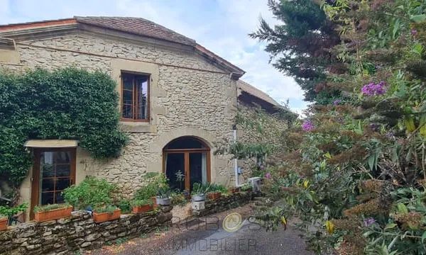 Maison de village