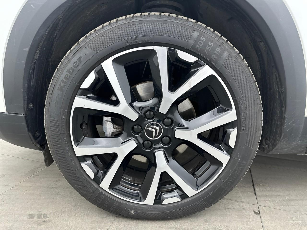 Citroën C5 Aircross puretech 130 s&s eat8 business — photo 14