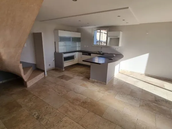Appartement proche du centre Arles