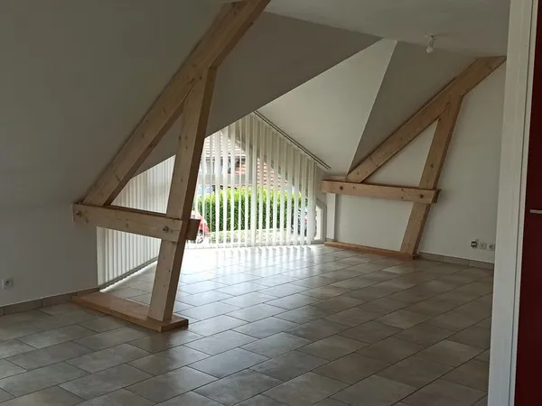F3 lumineux 1er etage au calme
