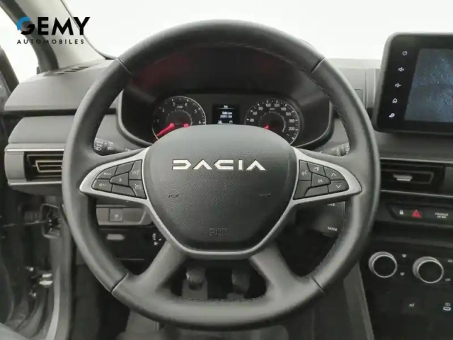 Dacia Jogger tce 110 7 places gsr2 — photo 13