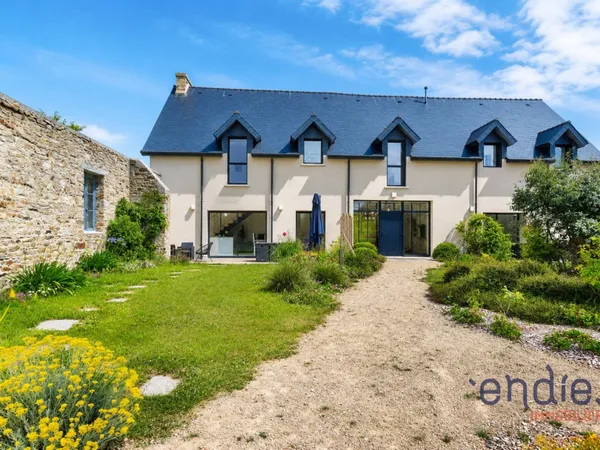 Maison 8 pièces 292 m²