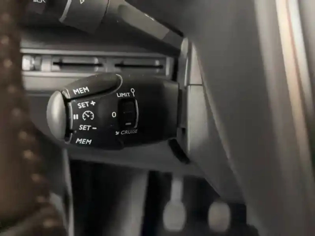 Peugeot 3008 puretech 130ch s&amp;s bvm6 — photo 53