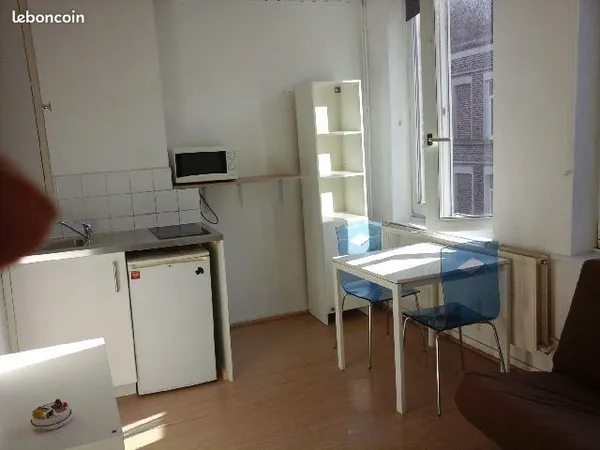 Loue studio 2eme etage lille fives