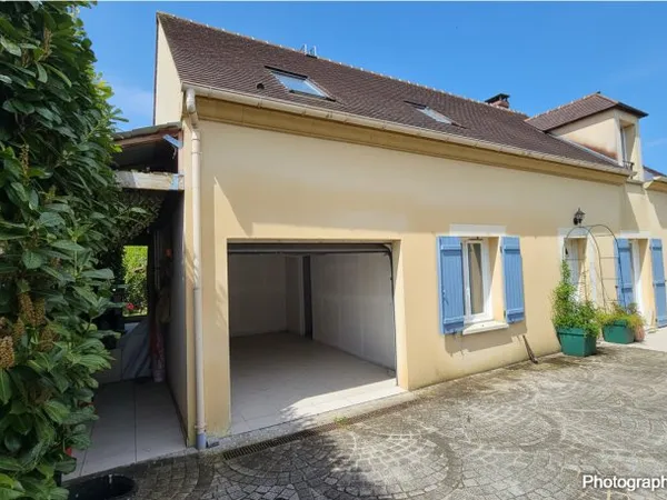 À vendre - Maison familiale 7 pièces à Luzarches