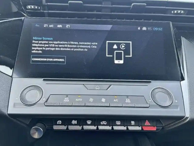 Peugeot 308 sw hybrid 145 e-dcs6 — photo 21