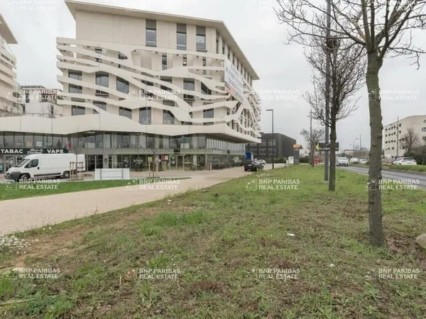 Bureau 253 m²