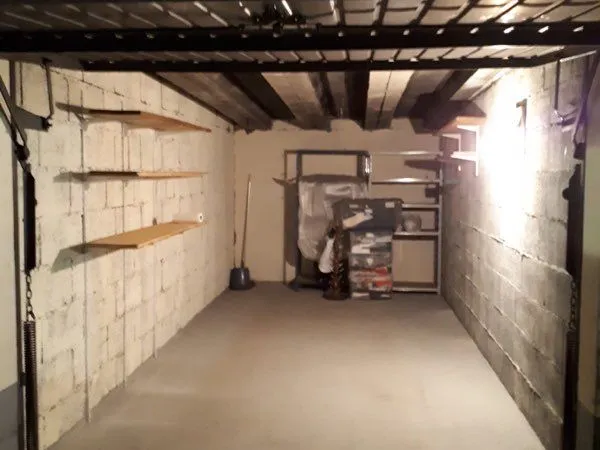 Vente de garage fermé