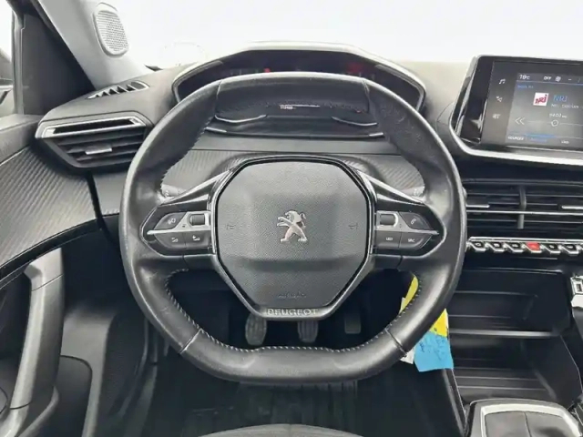 Peugeot 2008 puretech 100 s&amp;s bvm6 — photo 9
