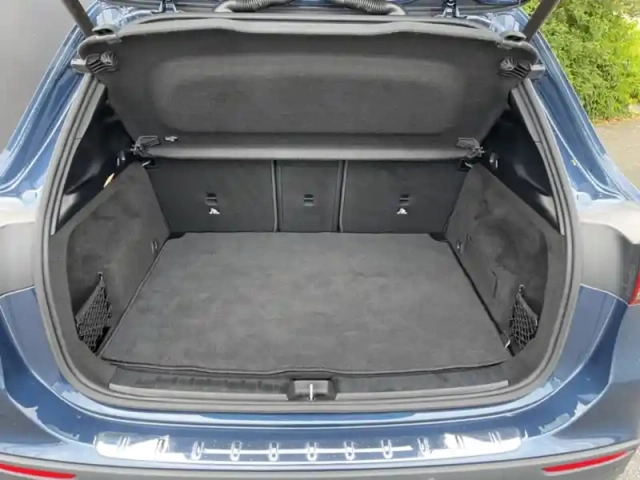 Mercedes Gla amg 35 4matic — photo 7