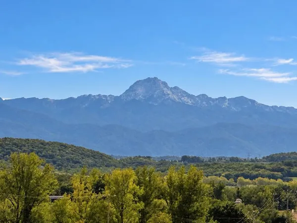 Maison à terminer face aux Pyrénées