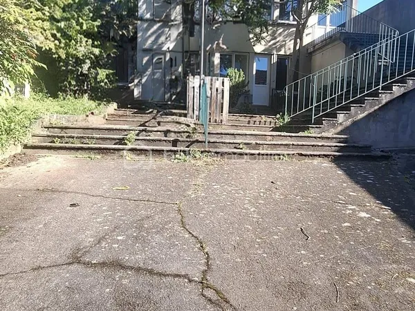 Immeuble 3 pièces 150 m²