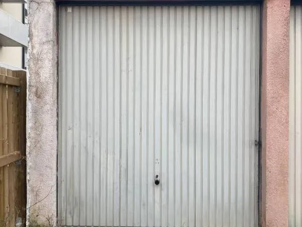 Garage/box Loos