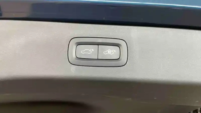 Lynk&Amp;Co 01 1.5 phev 261 ch dcth7 — photo 6